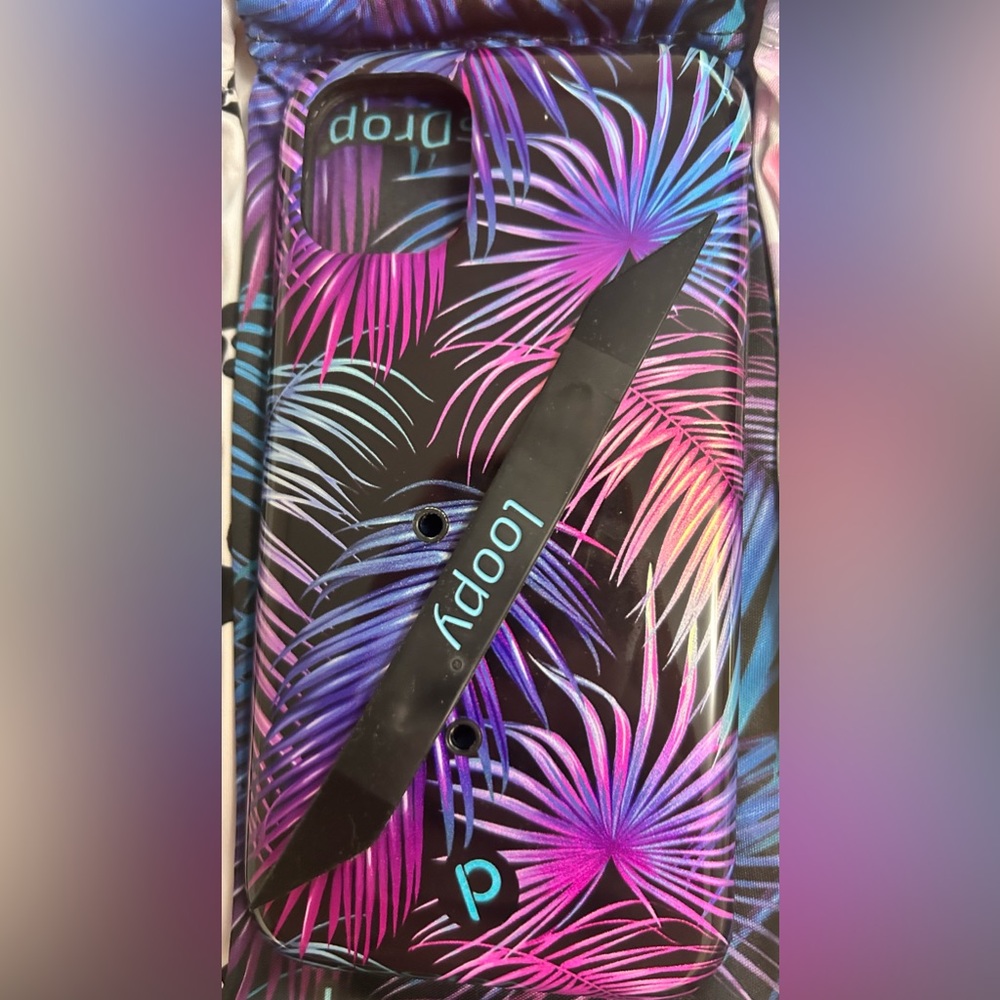 Loopy Case - iPhone 11/Xr - Aurora Palms